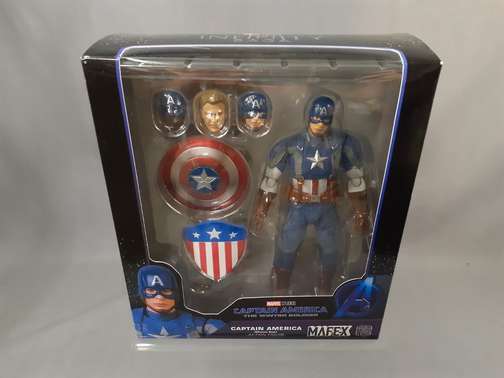 MAFEX No.220 MAFEX CAPTAIN AMERICA (Classic Suit) Medicom Toy Japan NEW (C2)