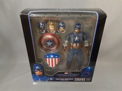 MAFEX No.220 MAFEX CAPTAIN AMERICA (Classic Suit) Medicom Toy Japan NEW (C2)