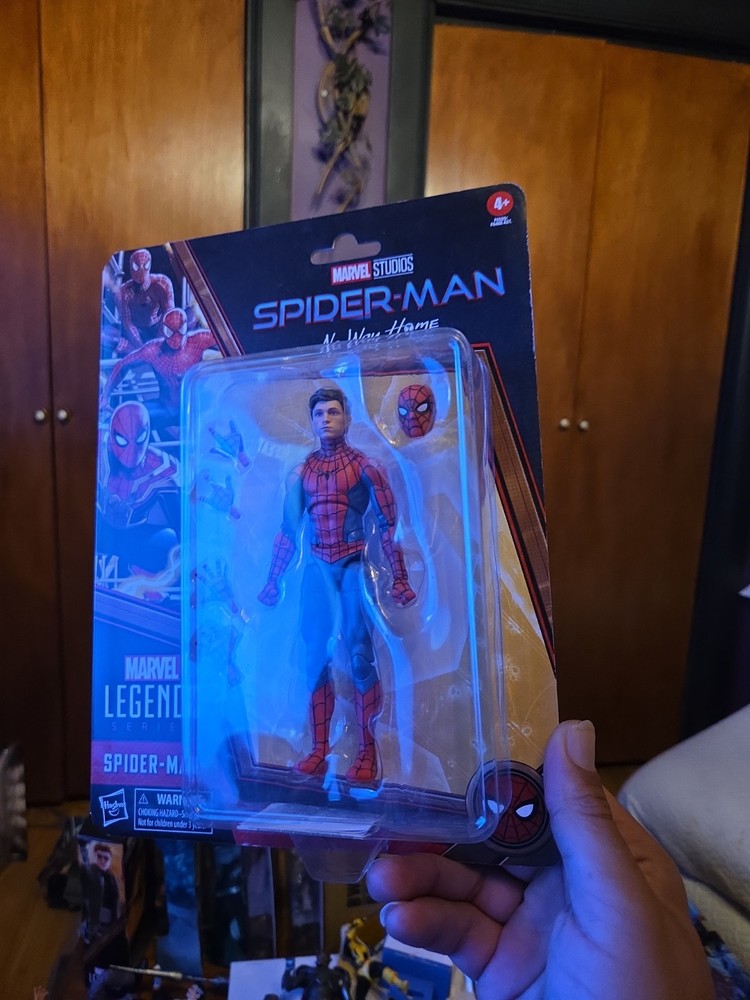 Marvel Legends Spider-Man No Way Home Final Suit Opened Once 2 Day Shipping