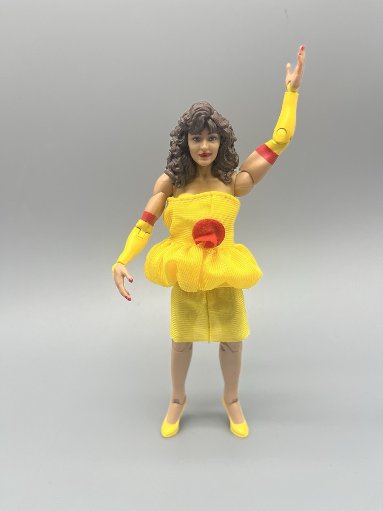 Mattel WWE Miss Elizabeth Elite Collection Summer Slam Figure Mega Powers