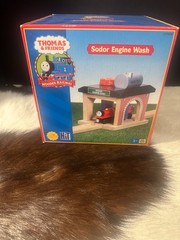 Thomas Wooden Railway Sodor Engine Wash NIB