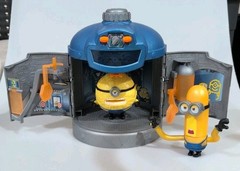 Minions Despicable Me 4 Transformation Chamber With 2 Minions Tested & Working