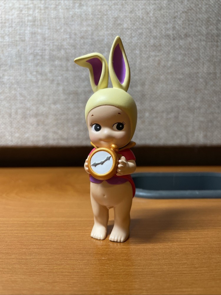 Wonderland Series – Rabbit – Authentic Designer Toy