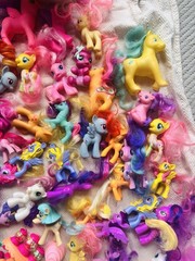 Huge Mixed Lot My Little Pony, 72 Ponies Over 100 Various Accessories 3 Playsets