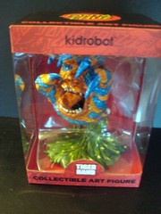 TIGER HAND Custom Kidrobot Santa Cruz Skateboards Screaming Hand Figure
