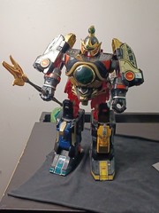 BANDAI POWER RANGERS THUNDER MEGA ZORD. 95% COMPLETE. L👀K! W/FIGURES. L👀K!