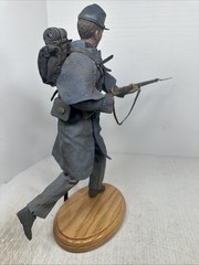 1/6 CUSTOM CIVIL WAR UNION “YANKEE” CHARGING INFANTRYMAN MUSKET + OAK STAND