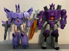Transformers Kingdom Galvatron w/ SS86 Arm Canon Accessory & Kingdom Cyclonus