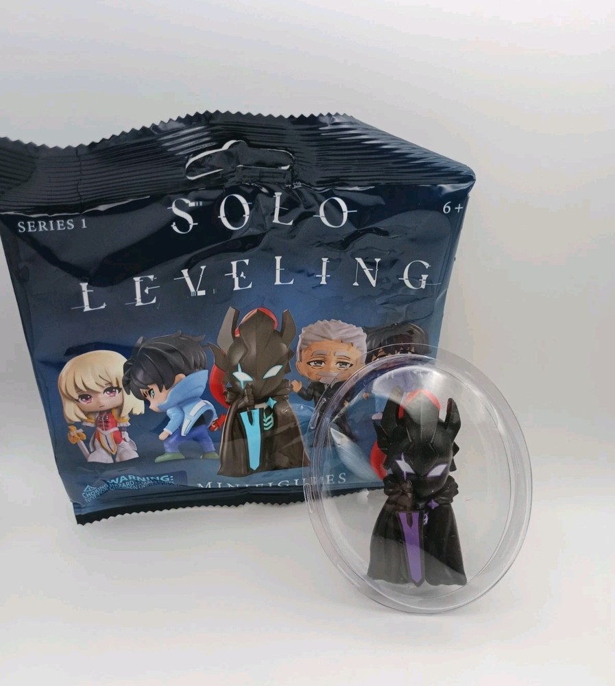 PhatMojo Solo Leveling Blind Bag Series 1 – Igris Purple Sword CHASE Mini Figure