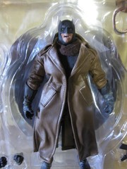 2017 Mezco One:12 Collective 6″ Batman V Superman Knightmare Batman Used