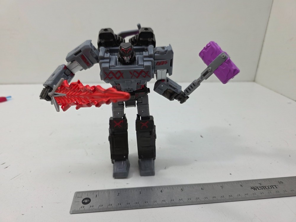 Transformers Legacy Fractured Friendship Gladiator Megatron Voyager Class Figure