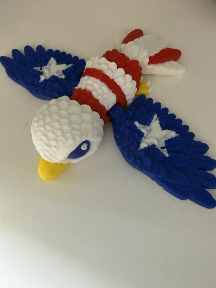 Patriotic Articulated Eagle 3D Printed Fidget Toy – Red, White & Blue Bald Eagle
