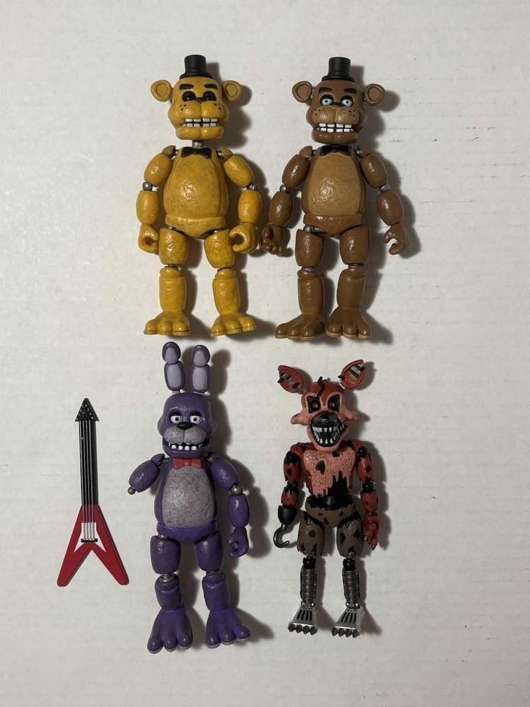 Funko 2016 Five Nights at Freddy’s FNAF 5” Action Figures Lot of 4 – Articulated