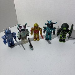 R0BL0X Toys Lot Of 5 Champions Collection Figures Only No Codes Playset