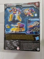 Transformers Generations Siege War For Cybertron Autobot Impactor WFC-S42 Delux