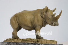 MEMORY MUSEUM 1/15 Africa White Rhinoceros Statue GK Painted Animal Model Decor