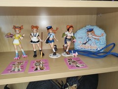 POP MART x Peach Riot Rush Hour Series Figure Dolls Toy – Gigi lot set purse