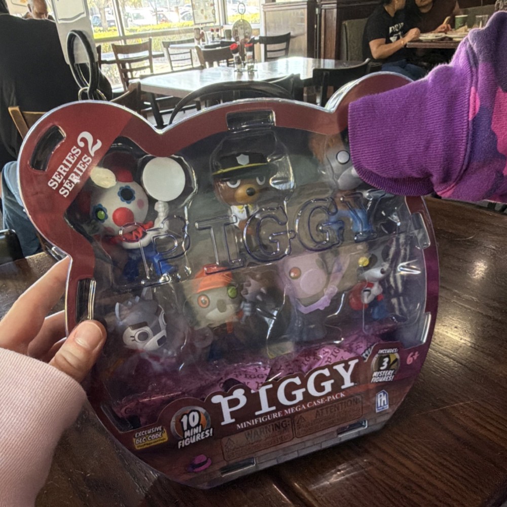 PhatMojo Piggy Series 2 Mega Pack 10 Exclusive Mini Figures