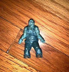 Safari Ltd. Zombies Super TOOB Big Zombie Farmer 3in