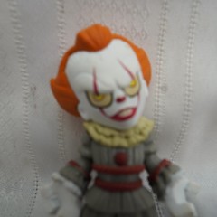 Stephen King IT Pennywise Mini Vinyl Figure Horror Movie Clown Toy Collectible