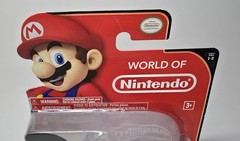 World of Nintendo FIRE MARIO Figure from Series 1-3 2015 4″ NIB Box Damage