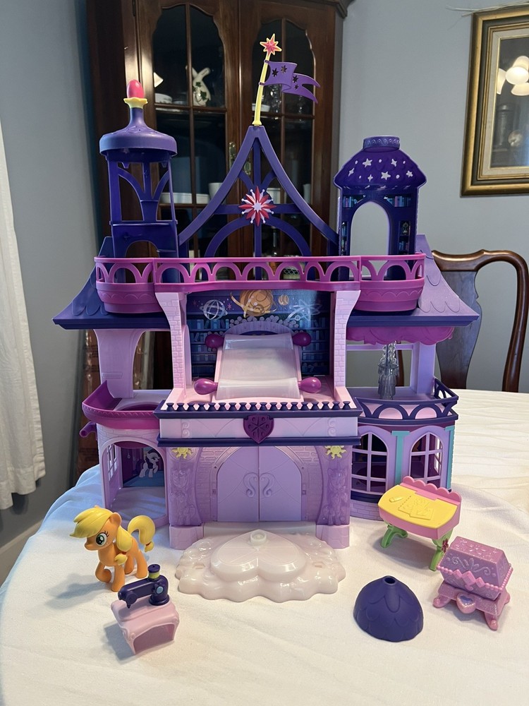 My Little Pony Twilight Sparkle School of Friendship Castle