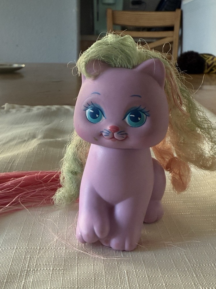 Vtg Little Pretty Kitty Heaven Heart RARE Mattel Show Offs Purple Pink Cat Toy