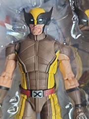 Deadpool & Wolverine Marvel Legends Wolverine Brown Suit 6″ Action Figure X-Men