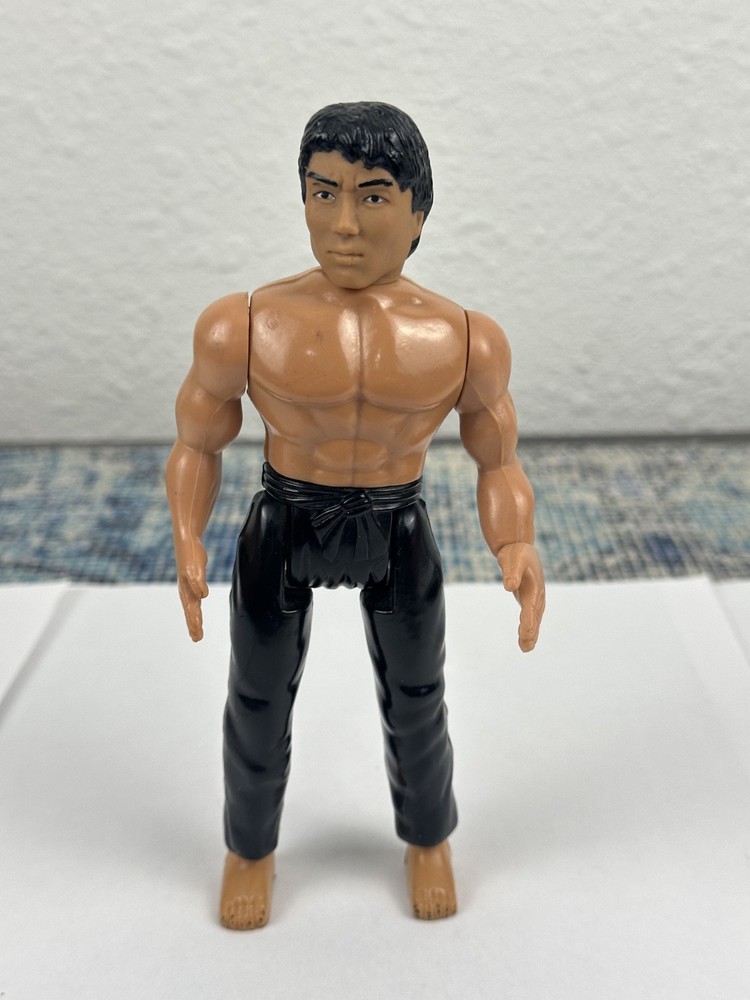 1986 Remco Karate Chop and Kung Fu Kick Bruce Lee Action Figure