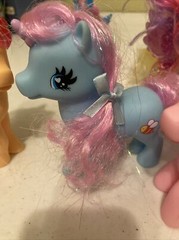My pretty pony unicorns 5 Inches white peach pink and blue