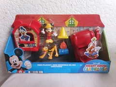 Disney Jr Mickey Mouse Mini Playset 7 Piece Figure Set Ages 3+