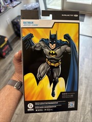 DC Multiverse Batman 1990’s Justice League 7-Inch Scale Action Figure