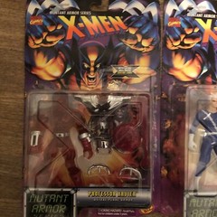 (2) Marvel Comics X-MEN Mutant Armor Series: PROFESSOR XAVIER/Quicksilver W Card