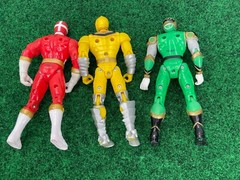 Lot 3 Mighty Morphin Power Rangers Figures 1999 2002 2005 red green yellow 5.5in