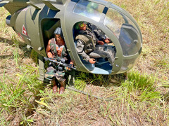 21st Century GI Joe 12″ 1/6 scale Ultimate Soldier Loach helicopter, COMPLETE