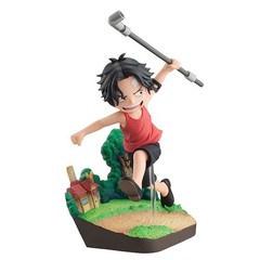 G.E.M. Series One Piece Portgas D Ace RUN RUN RUN 130mm Figure MH38194 MegaHouse