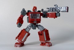 IRONHIDE WFC-S21 War For Cybertron – Transformers Siege Deluxe Class – Complete!