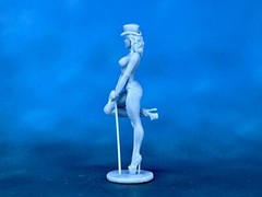 Action Figure cabaret dancer 40mm Resin Figure. Tabletop Miniature