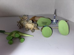The Good Dinosaur Figurine Playset 6pc Pixar Disney Store Arlo Bubbha Butch NEW
