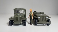 Vintage M.A.S.H Mash Medical Unit Ambulance & Jeep w Hot Lips Figure 1981