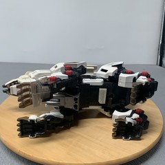 Tomy Zoids WHITE LIGER ZERO Robot Figure 2002 HASBRO Incomplete