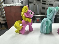 My Little Pony MLP G4 Mini Pony Shimmer Fluttershy Yellow Lot Of 8 Mini Figures