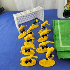 2005 Kaskey Kids Soccer Guys Blue & Yellow with Goals Field Players See Desc.
