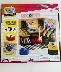 MGA Miniverse Real Music Record Shop With Exclusive Fender Guitar