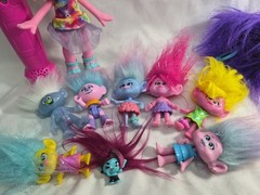 12 Pc. Mixed Lot Hasbro Dreamworks Trolls Dolls *2022 Keychains Microphone Toys