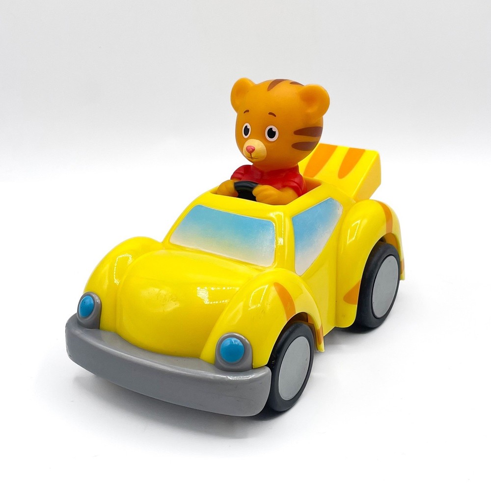 Daniel Tiger Yellow Car Pull-Back Racing Vehicle Racer 2017 Jakks Pacific PBS 6”