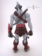 Animal Warriors of the Kingdom PALE In Adventurer Armor Action Figure w/ Weapons