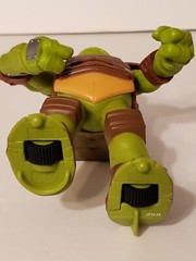 Raphael Ninja Turtle W/ Wheels on Feet 2012 Viacom 5 1/2″ Inches Tall