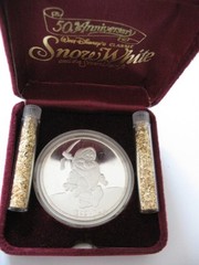 1 OZ .999 SILVER BASHFUL SNOW WHITE 7 DWARFS 50TH ANNIVERSARY DISNEY COIN +GOLD