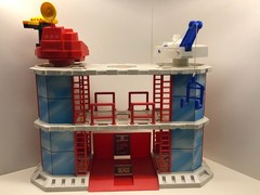 Toymax M-PACT Global Force Headquarters 1991